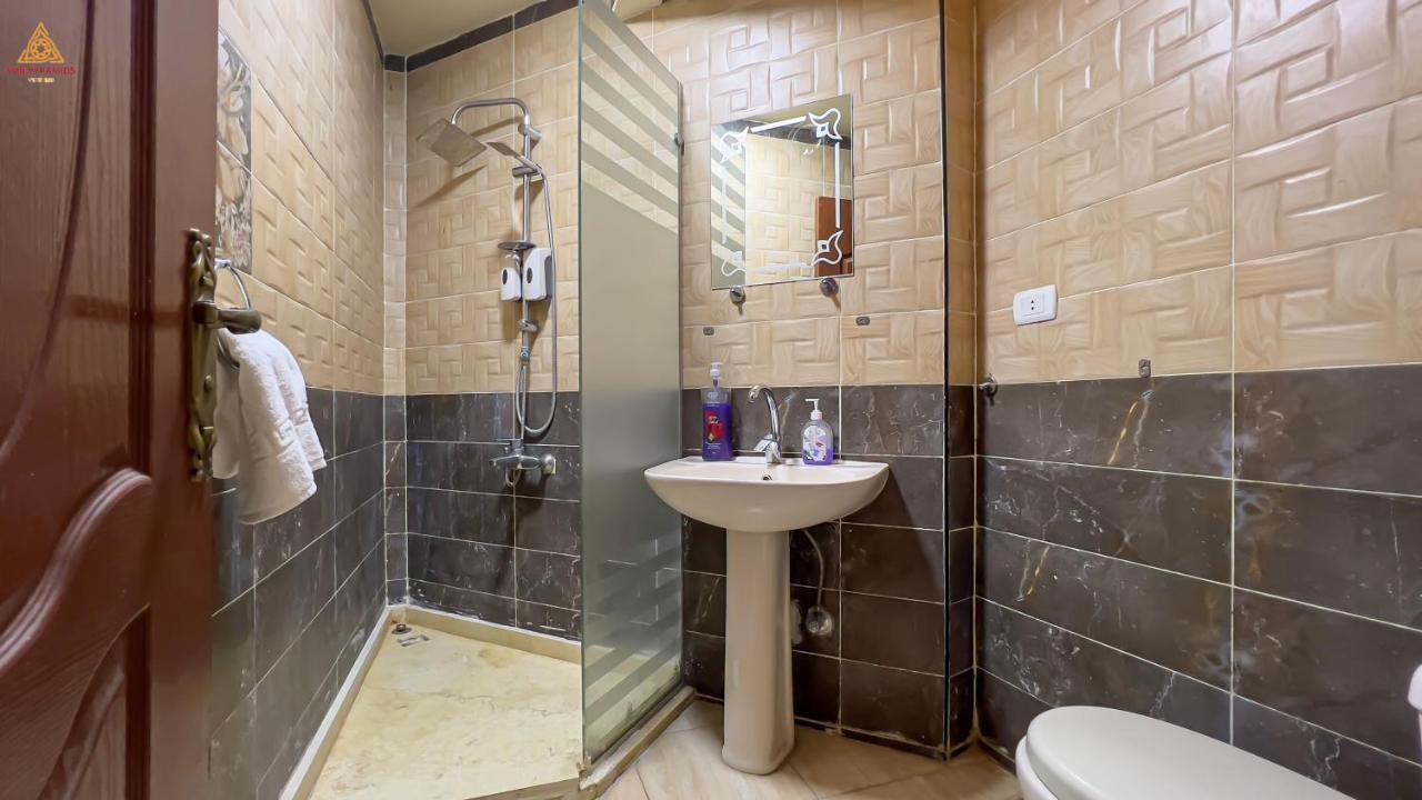 Full Pyramids View Apartment With Balcony For 8 P Kafret el-Gabal Zewnętrze zdjęcie