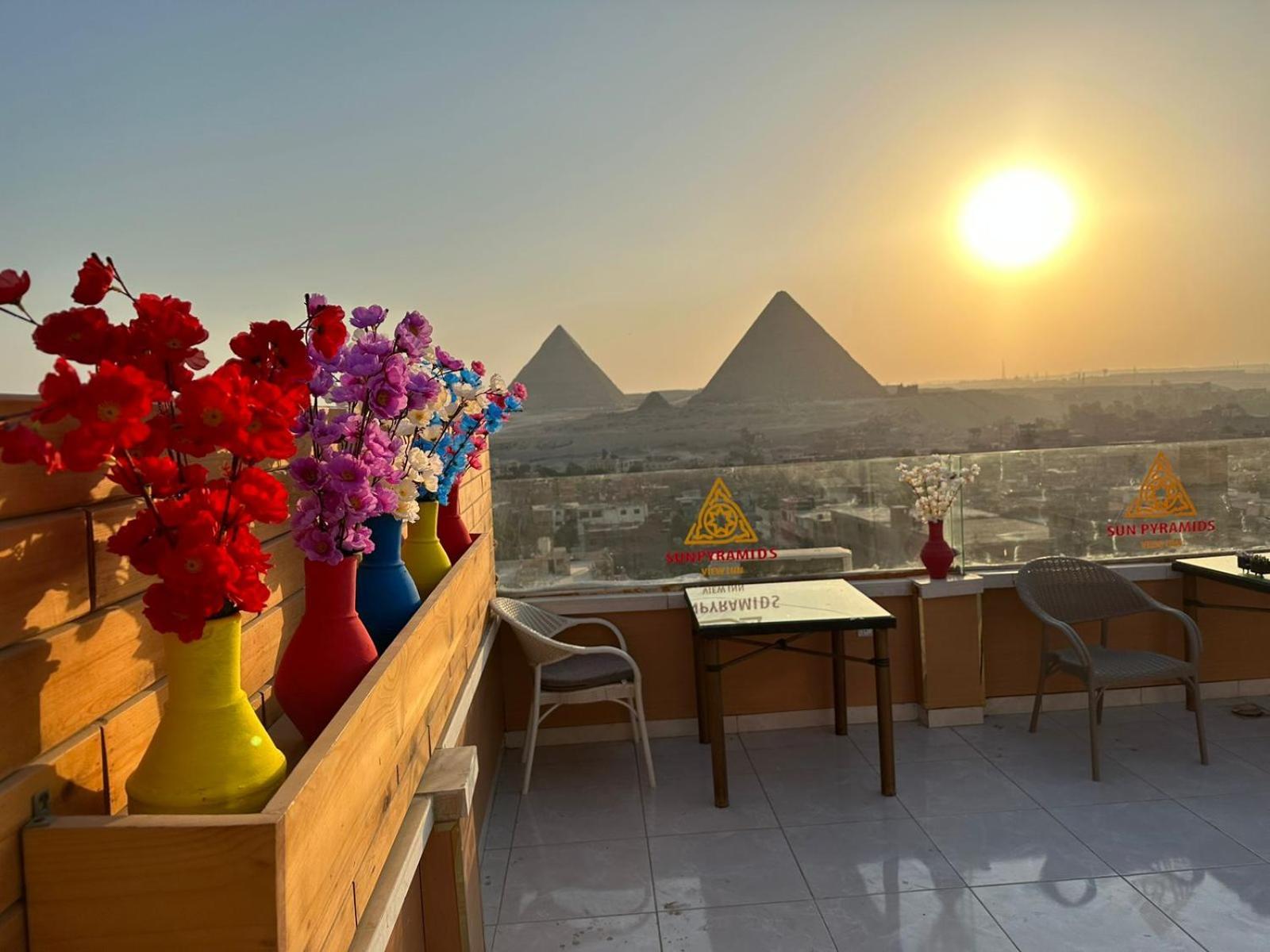 Full Pyramids View Apartment With Balcony For 8 P Kafret el-Gabal Zewnętrze zdjęcie