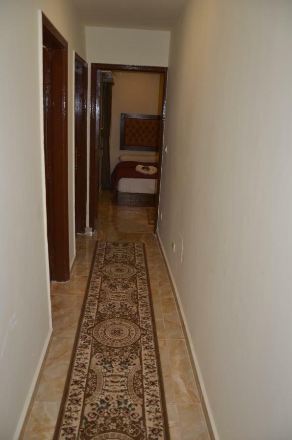 Full Pyramids View Apartment With Balcony For 8 P Kafret el-Gabal Zewnętrze zdjęcie